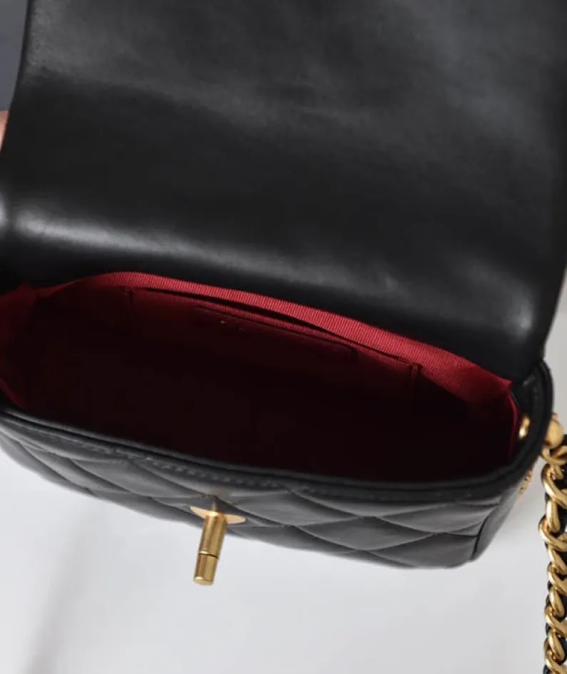 Chanel Sheepskin Model: AS2733 Size: 1712.55cm