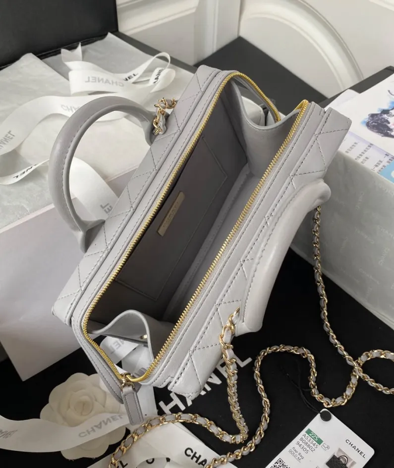Cosmetic box bag Size: 1520.510.5