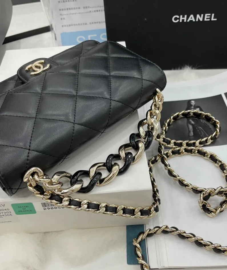 Handbag Size: 19cm Model Number: AP2377/B07302