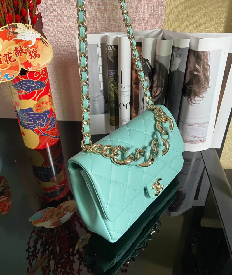 Flap Bag Size: 16*24*6cm Model: AS1354
