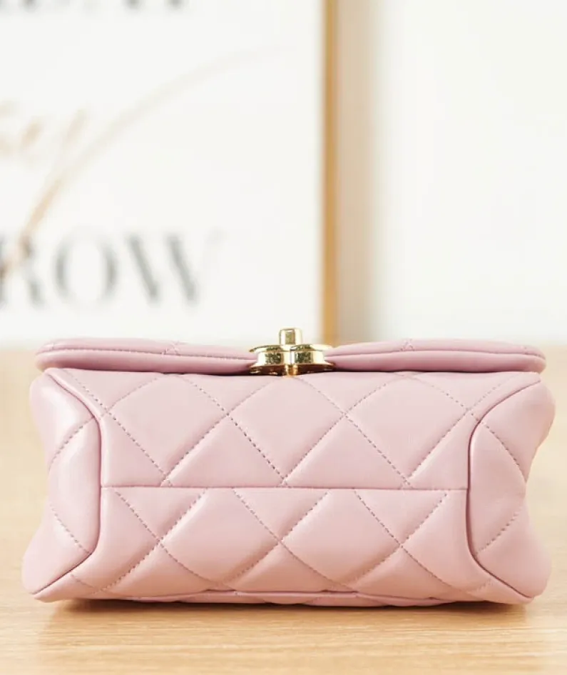 Lambskin Style: AS3366 Size: 20X9X13.5Cm