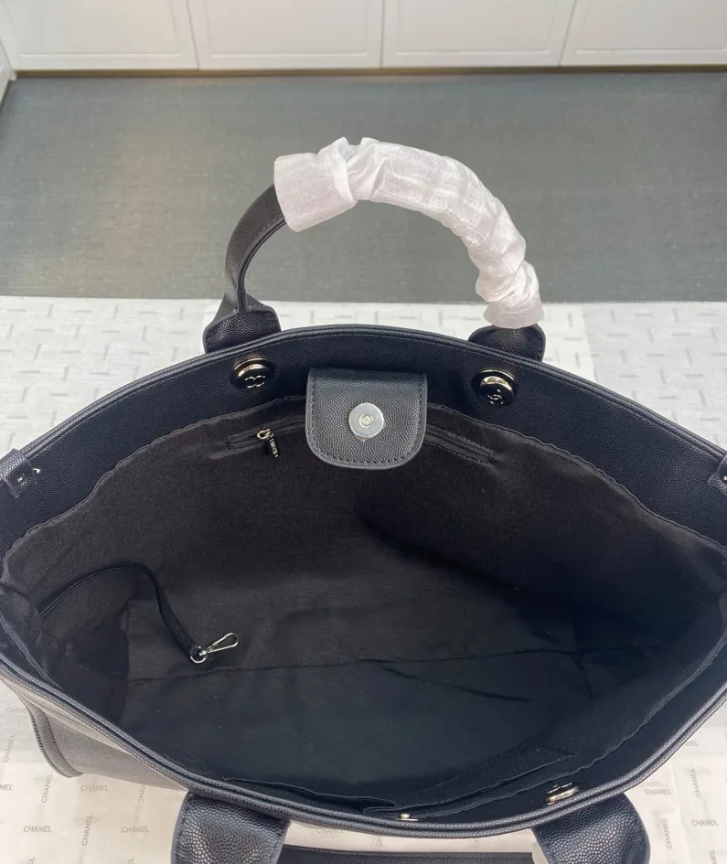 Chanel Tote Bag Size: 42*30*12 Style: 8816