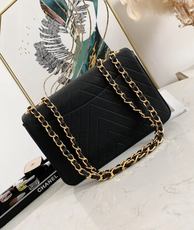 Chanel One Shoulder Crossbody Bag Size: L30.21.8cm