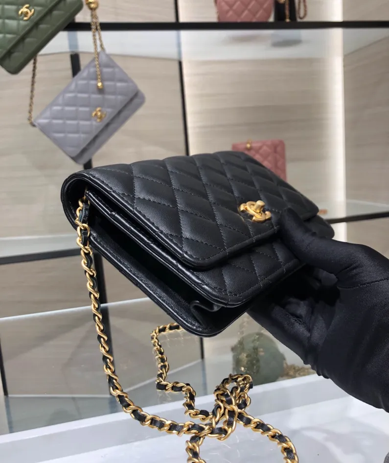 Metal Ball Underarm Bag Size 19 Model Number: AP1450Y8680