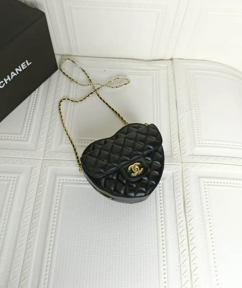 Love Bag Size: 16.5186.5cm Style: 2026