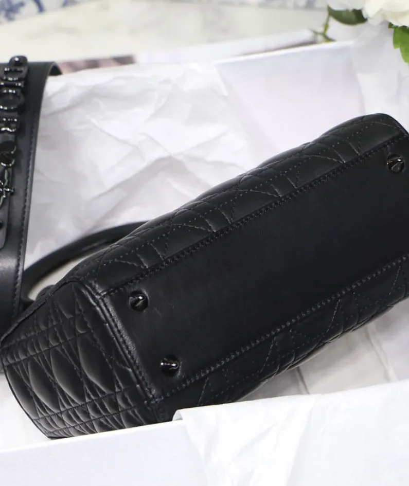 Size: 20cm