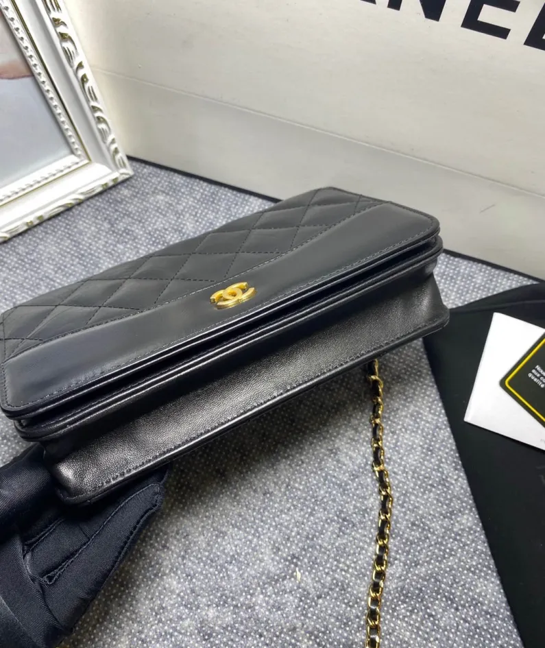 Cross bag size: 19cm
