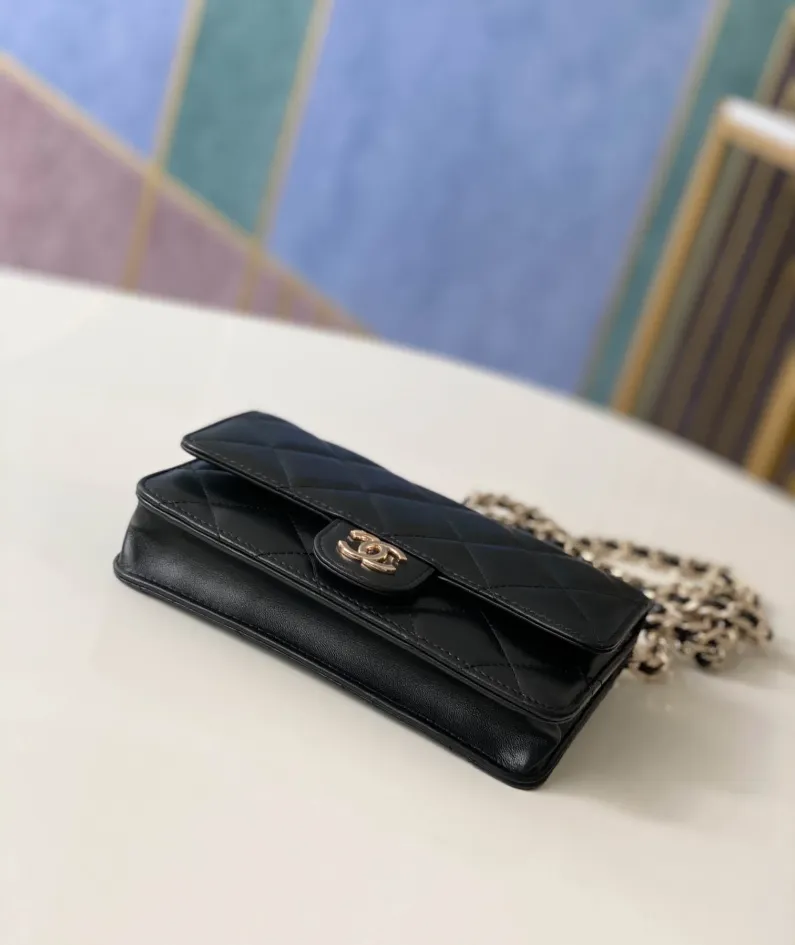 Lambskin Size: 19cm Style: 81171