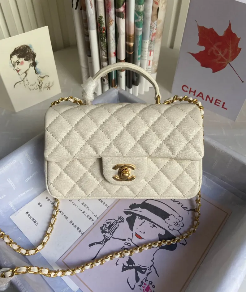 Handbag Size: 20x14x7 Model: AS243