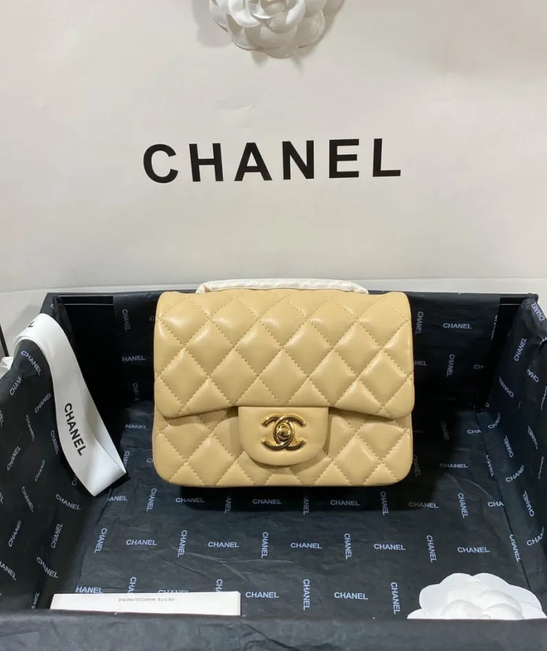 Lambskin Model: 1115 Size: 17cm