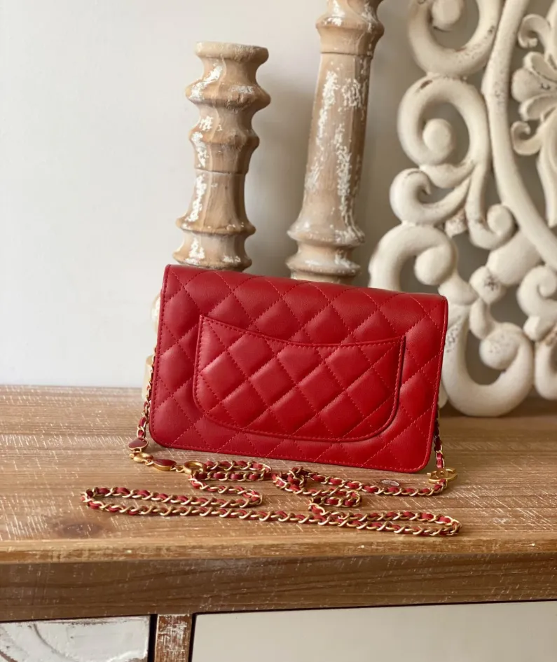 Chanel Size: 19cm Style: 81225 Red