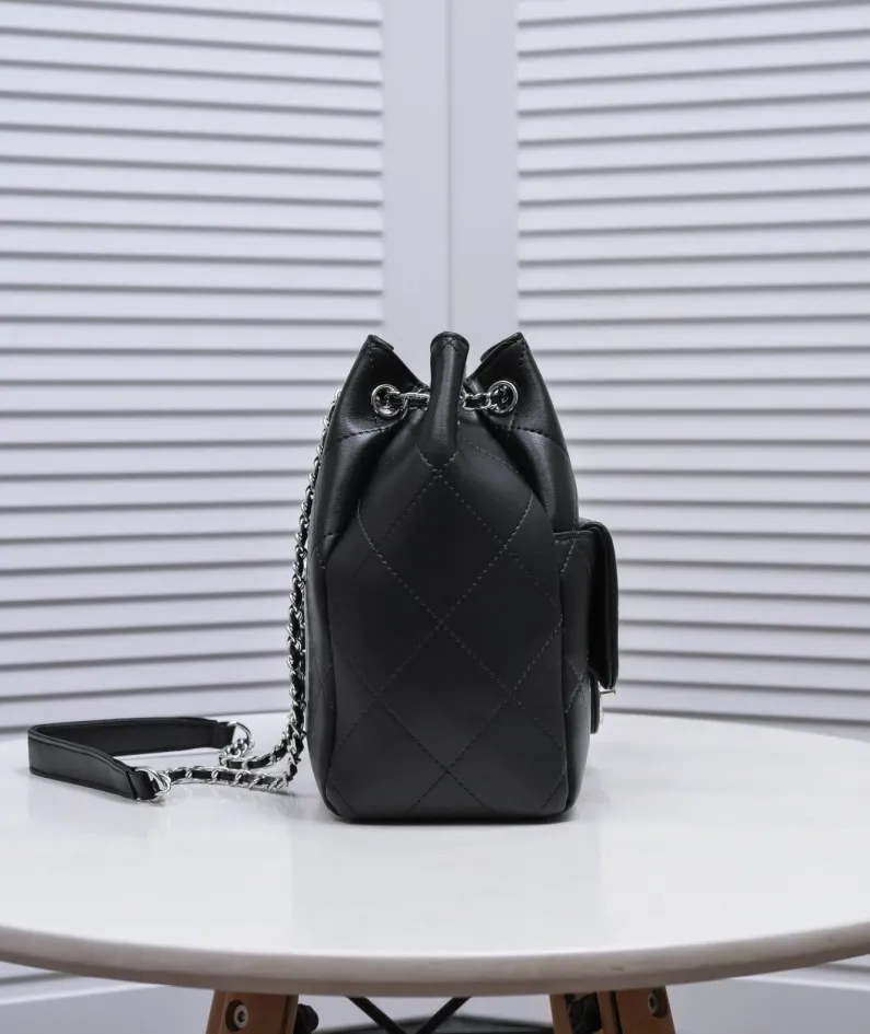 Chanel Style: 9067 Size: 26x23cm