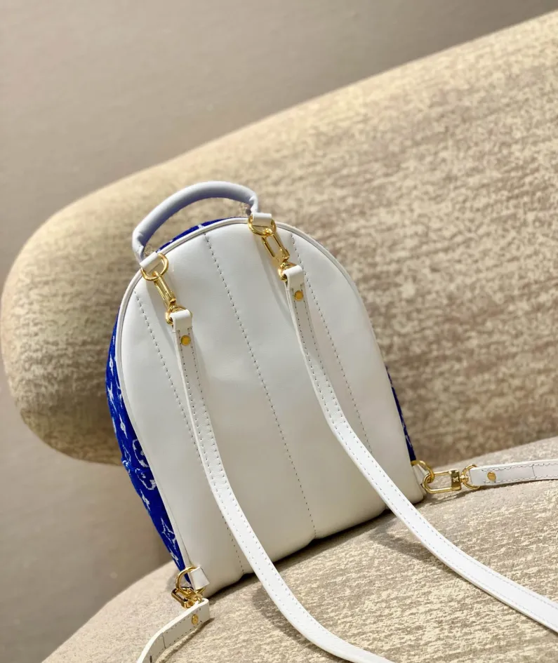 Model: M46207 LV Match Series Size: 17.0 x 22.0 x 10.0 cm
