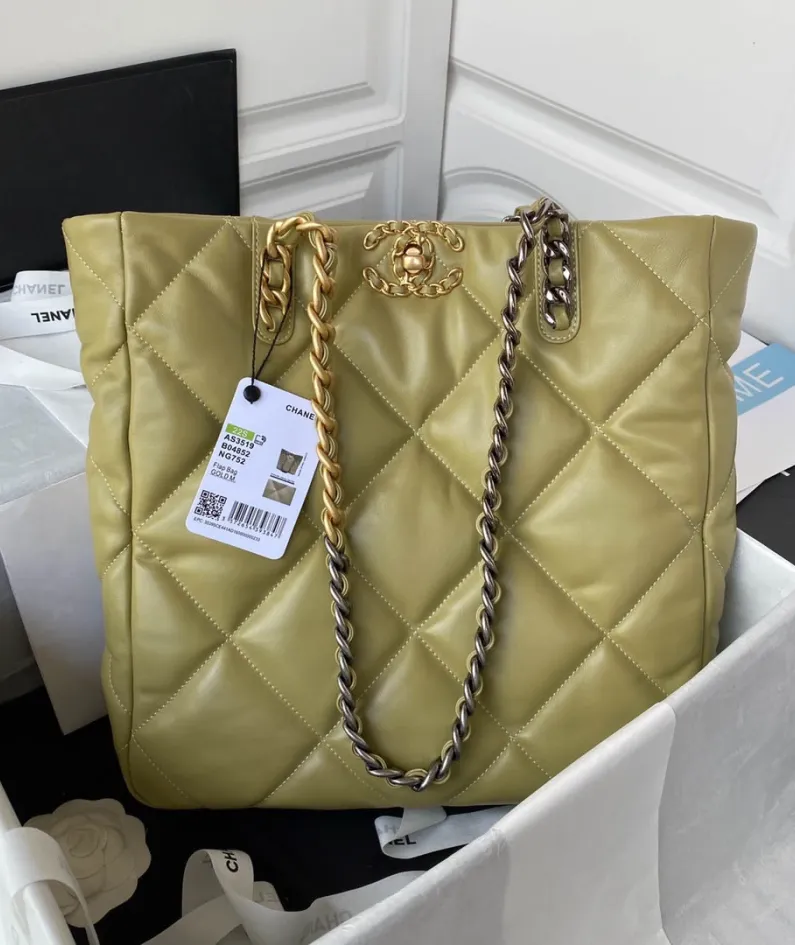 Lambskin Model: AS3519 Size: 30*37*10cm