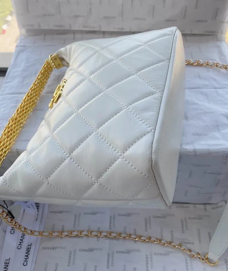 Chanel Style: 205 Size: 23x21cm