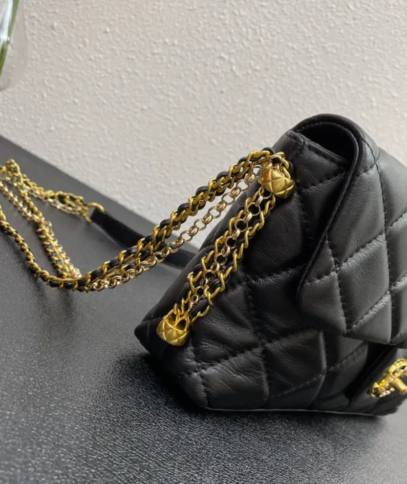 Chanel Small Square Bag Style: 6008 Size: 26*16*5.5