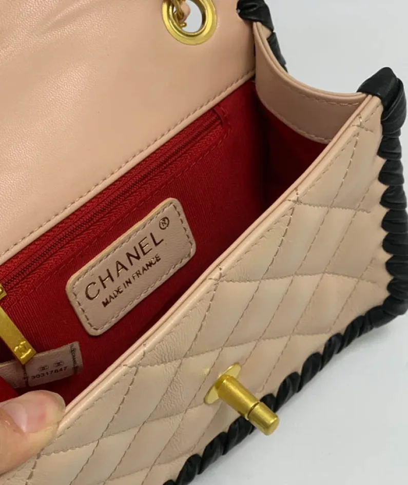 Lambskin Size: 19cm