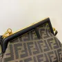 FEND1 First Size: 32.5x15x23.5cm 26x9.5x18cm