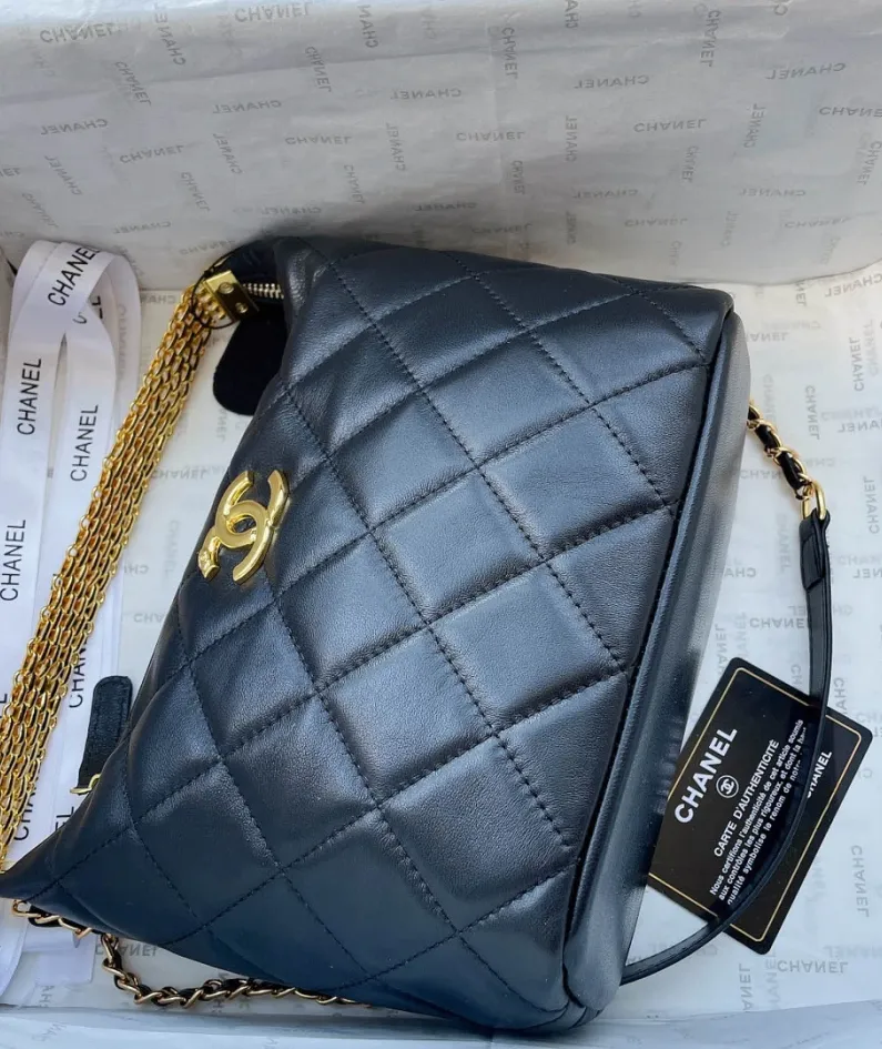 Chanel Style: 205 Size: 23x21cm