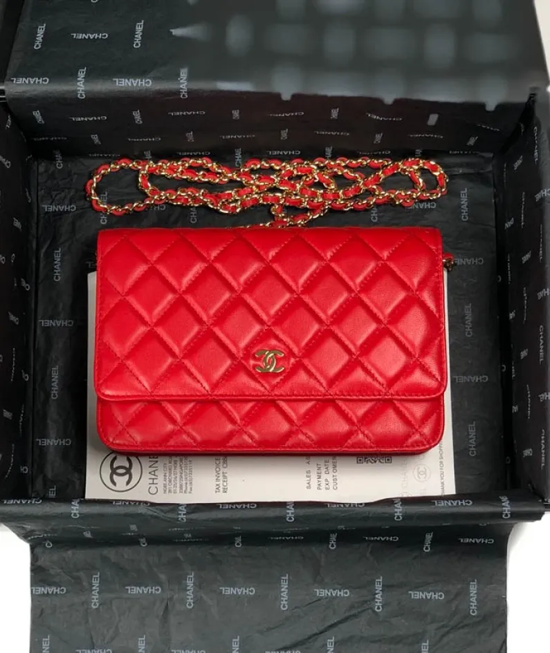 Lambskin Shoulder Chain Bag Style Number: 33814