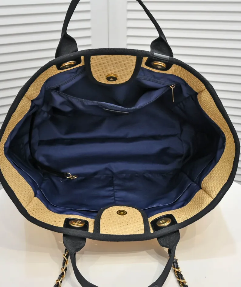 Chanel Size: 38*32*18cn Style: 9060
