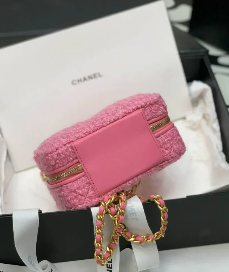 Cosmetic Bag Size: 2874