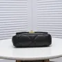 Chanel Style: 9009. Size: 20cm.