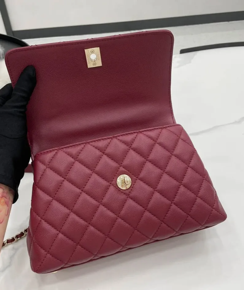 Chanel Size: 19cm/23cm/28cm Model Number: AS2215/92990/92991