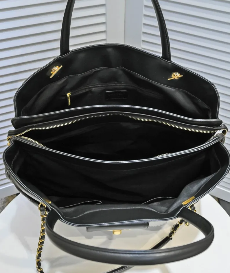 chanel size: 42*32*12