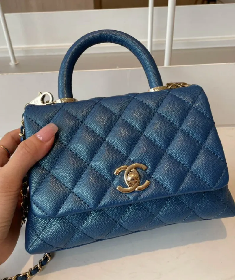 Chanel Pearl Blue Model: AS2215 Size: 19cm