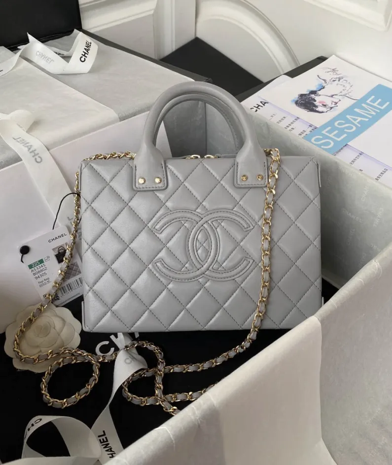 Cosmetic box bag Size: 1520.510.5