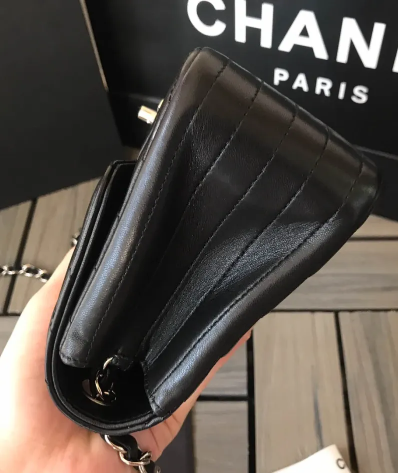 Chanel Small Sachet Size: 17cmChanel Model: 1115#
