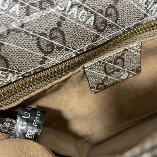 2020 Early Spring Series Model: 602204 Size: 25*18*8cm