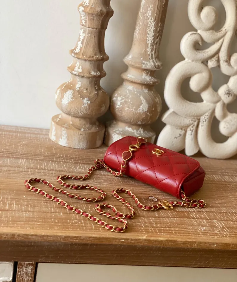 Chanel size: 12.5cm, style: 81228 red