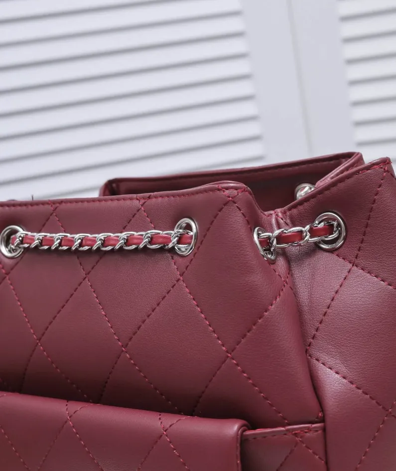 Chanel Style: 9067 Size: 26x23cm