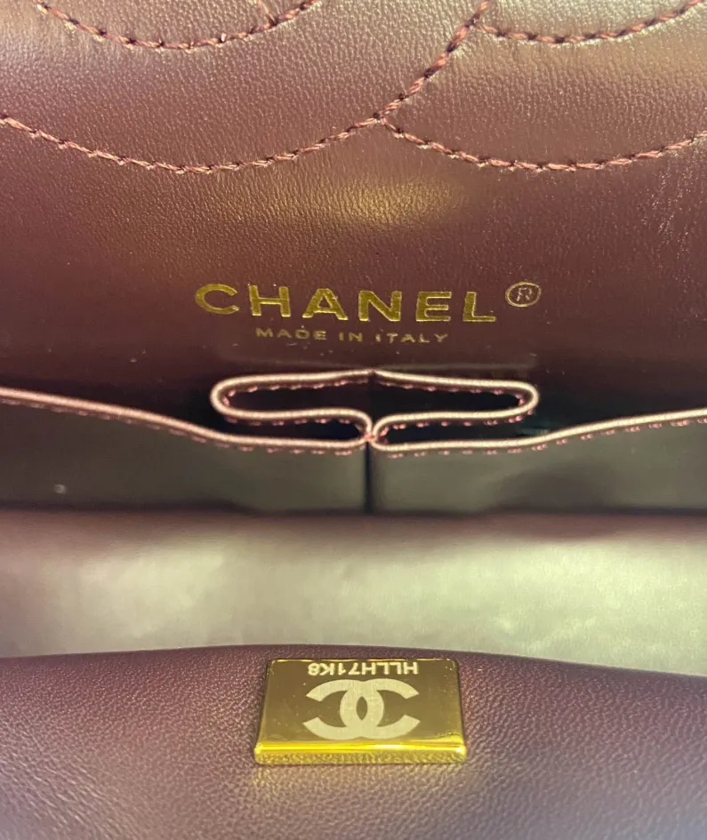 CHANEL Size: 24cm Ident No.: 037586