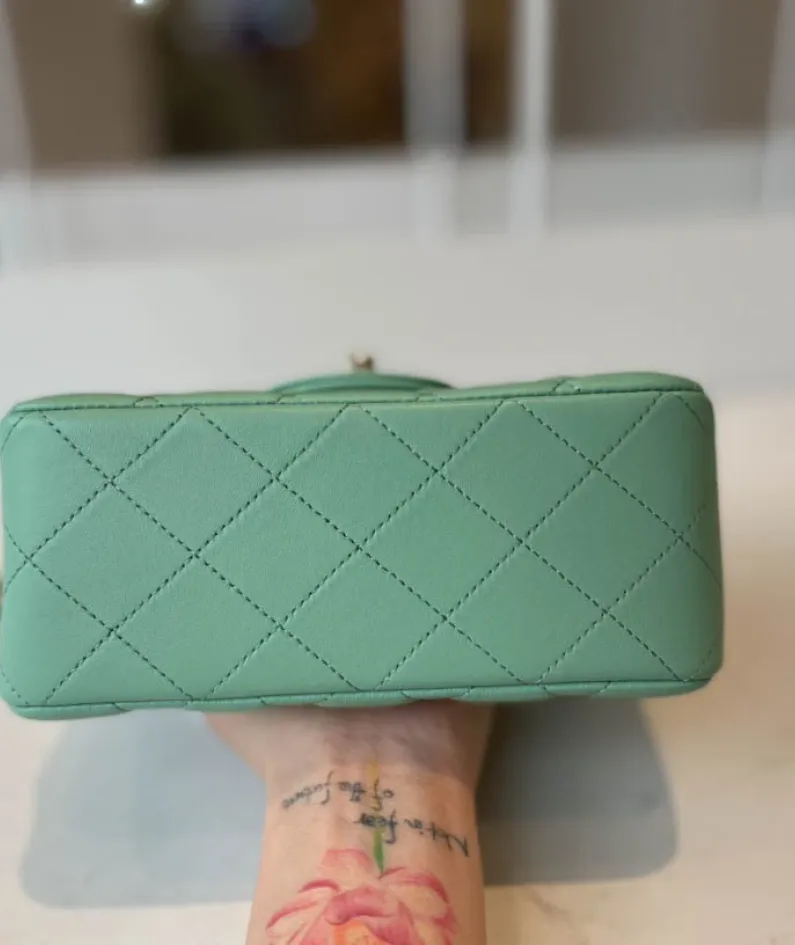 Lambskin Model: 01115 Size: 17cm
