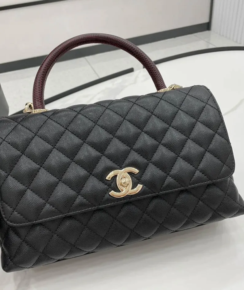 Chanel Size: 19cm/23cm/28cm Model Number: AS2215/92990/92991