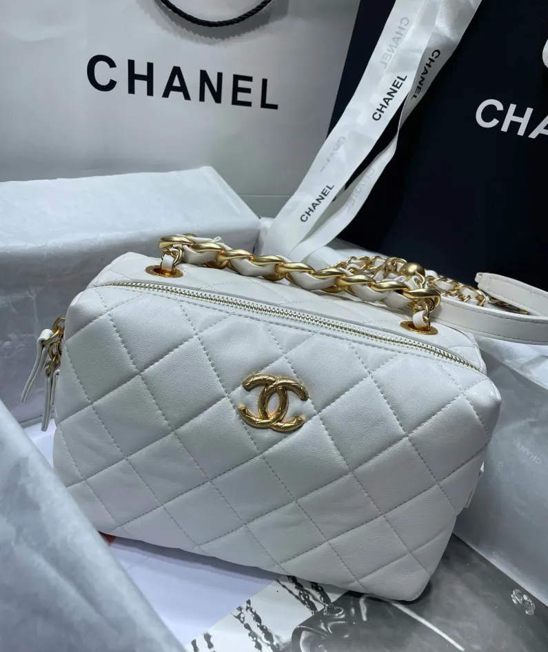 CHANEL Size: 22/10/15