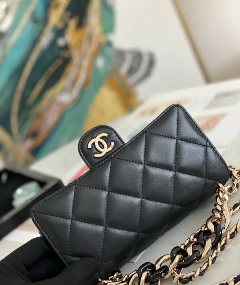 Lambskin Size: 19cm Style: 81171