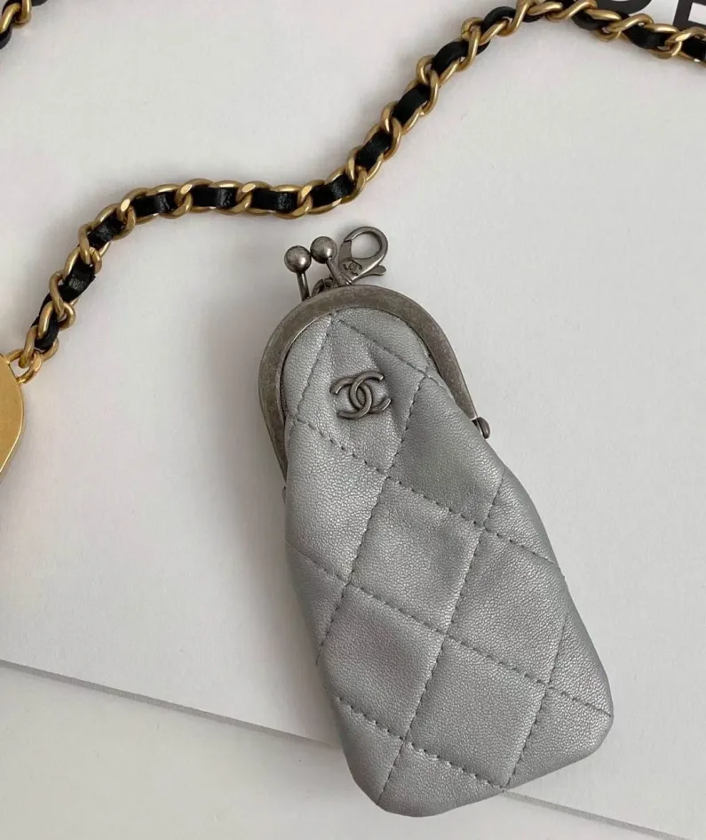 Chanel size; 10.5*11*2cm Model: AS2825