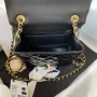 Lambskin size: 17X14.5X7.5cm
