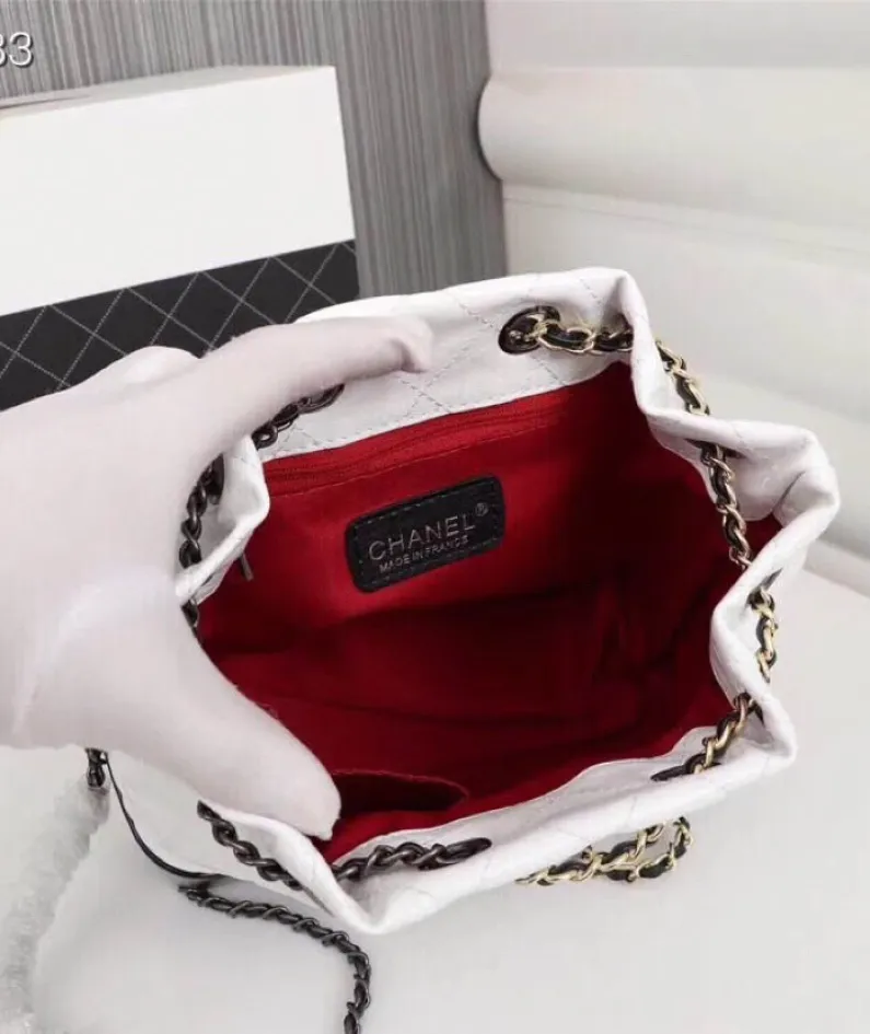 Chanel Stray Backpack Size: 24-23-11.5cm Style: 1018
