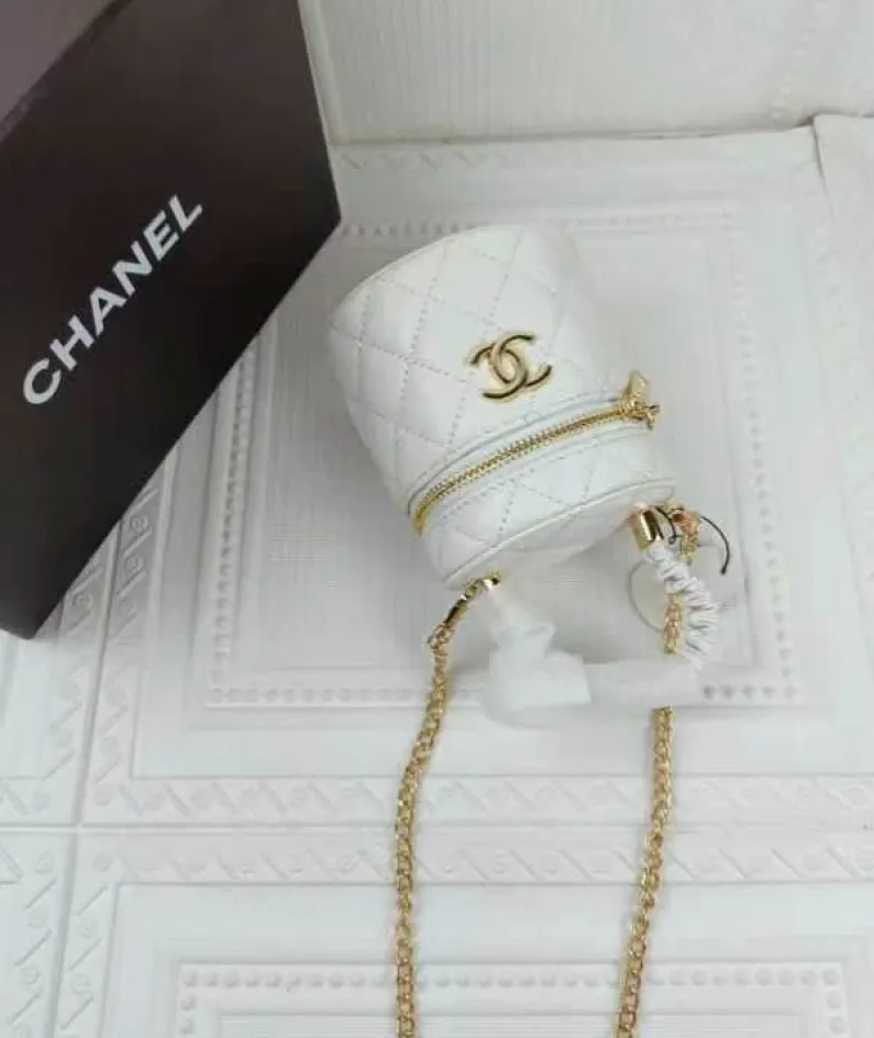 Chanel Vintage Cosmetic Bag Size: 12x11cm, Style: 212