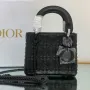 Size: 17 x 7.5x 14cm