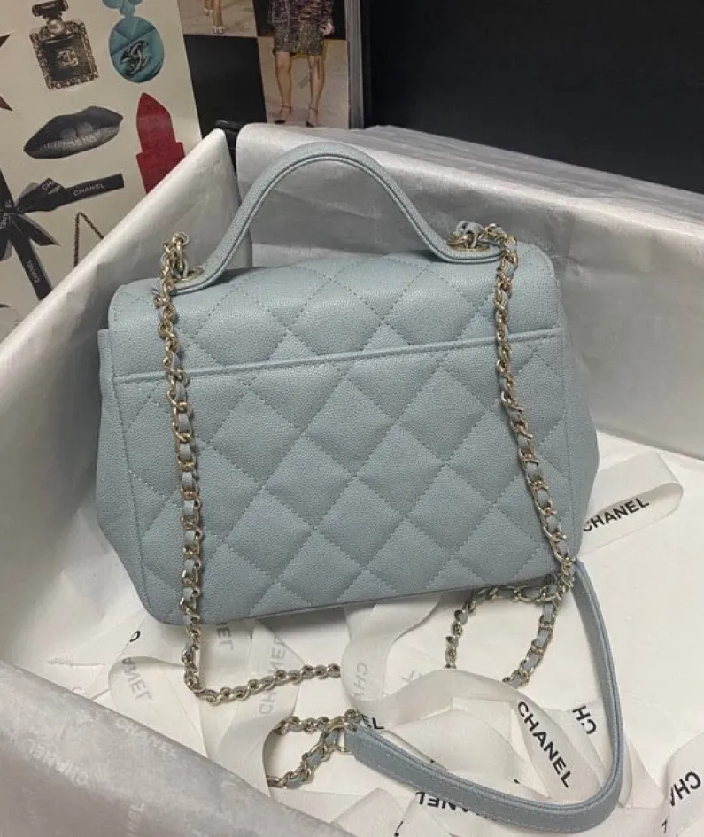 CHANEL pearl ball pattern size:19x7x14cm model number 93749