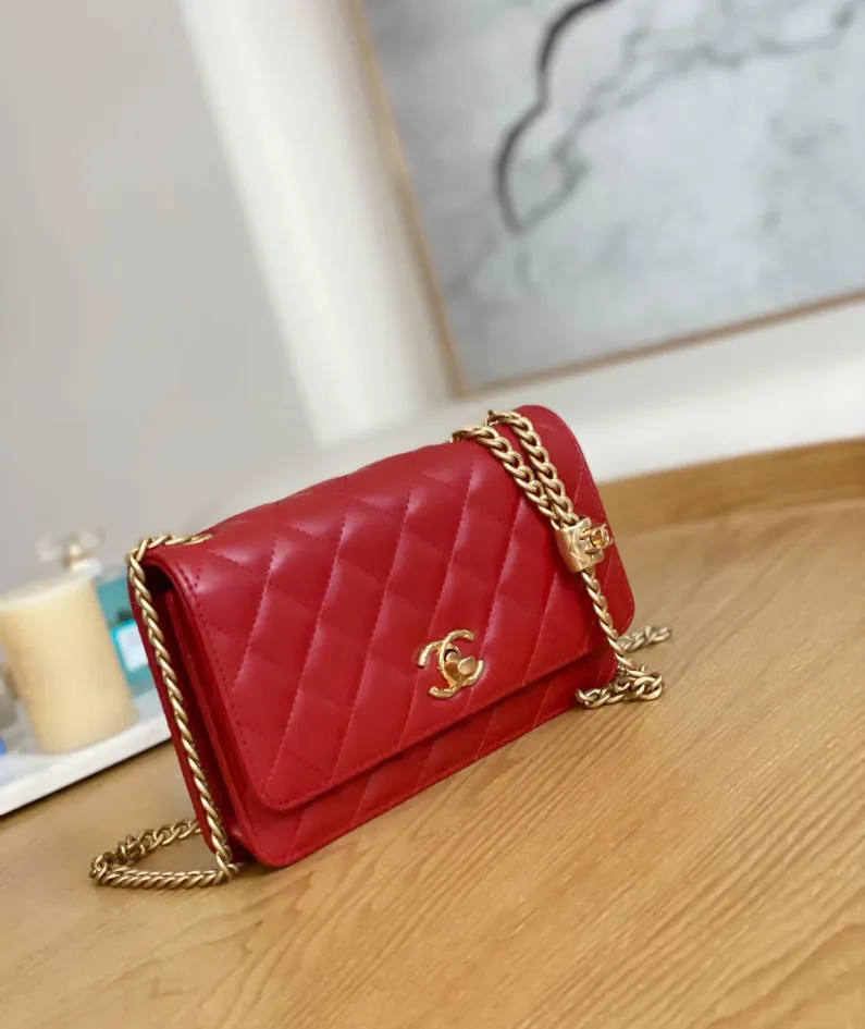 Chanel Stewardess Bag Model: 81225 Size: 19cm
