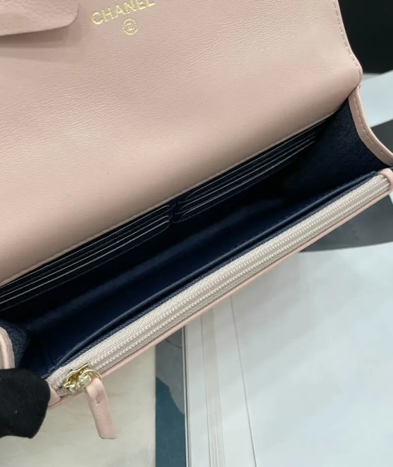 Handbag Size: 19cm Model Number: AP2377/B07302