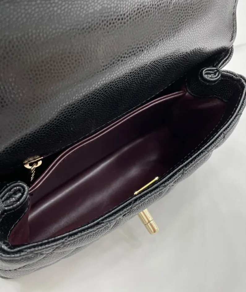 Chanel Size: 19cm*23cm*28cm Model: AS2215/92990/92991