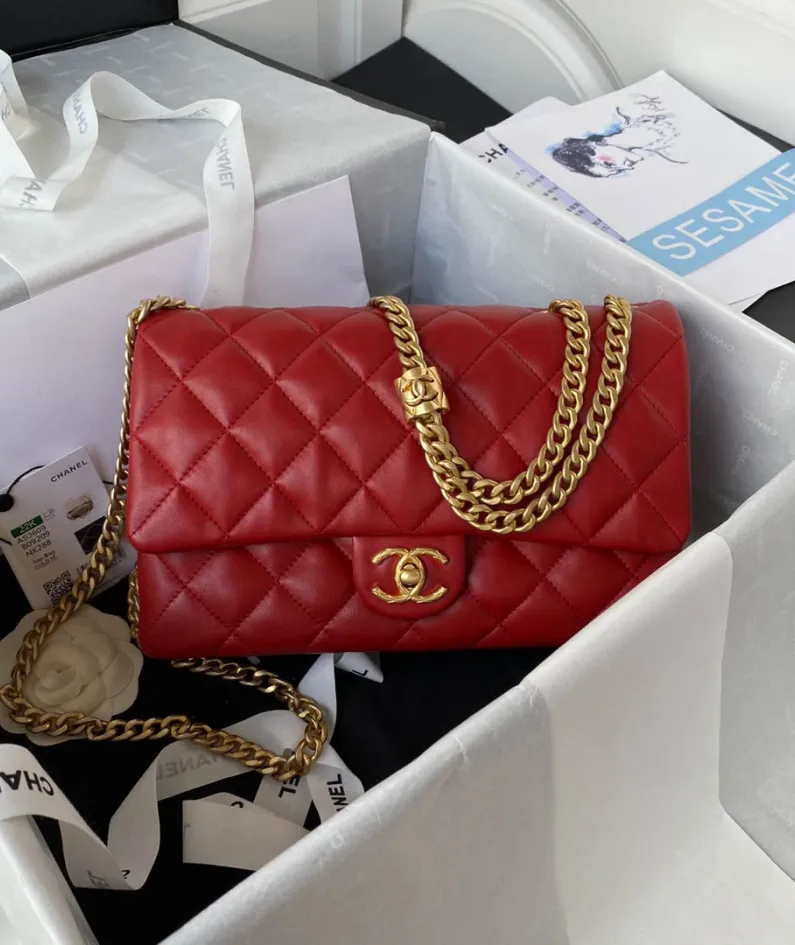 Lambskin Size: 16*25*10cm